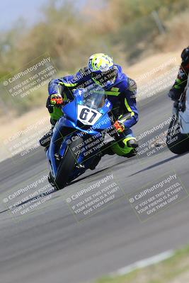 media/Nov-05-2022-SoCal Trackdays (Sat) [[f8d9b725ab]]/Turn 2 (1120am)/